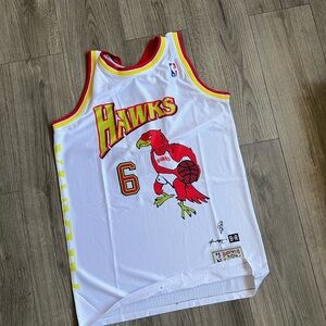 MENS FUTURE ZONE 6 ATLANTA HAWKS JERSEY M FREE BANDZ